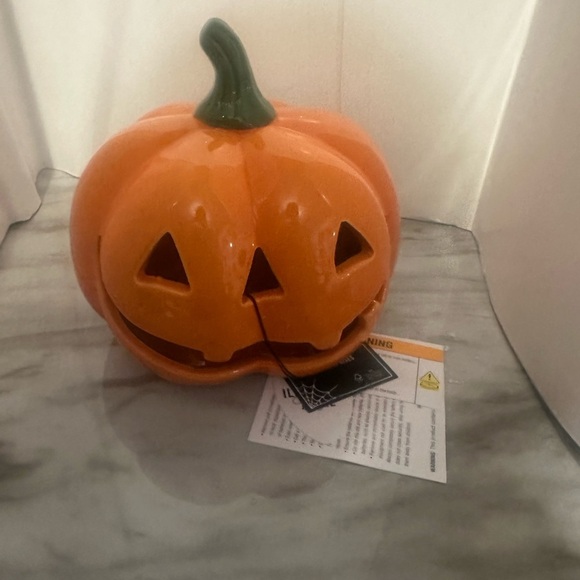 Martha Stewart Led Lighted ceramic Orange Pumpkin - Picture 1 of 6
